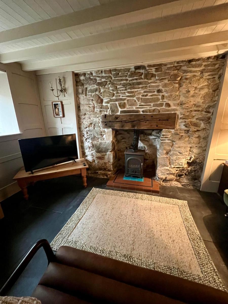 Yew Tree Cottage - Housity