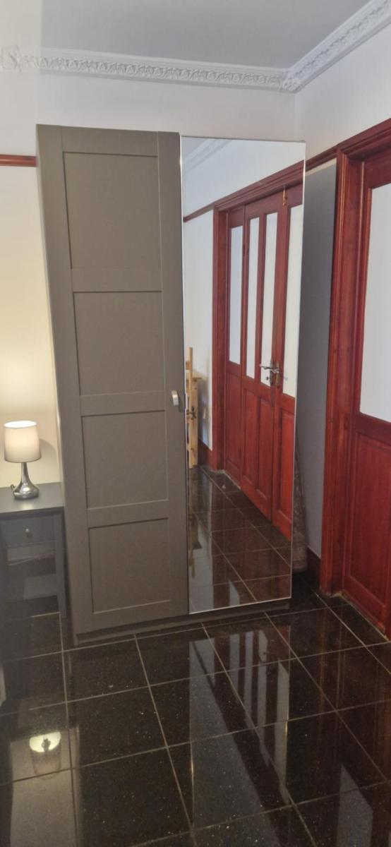 Large Double room near London Heathrow Airport - Housity