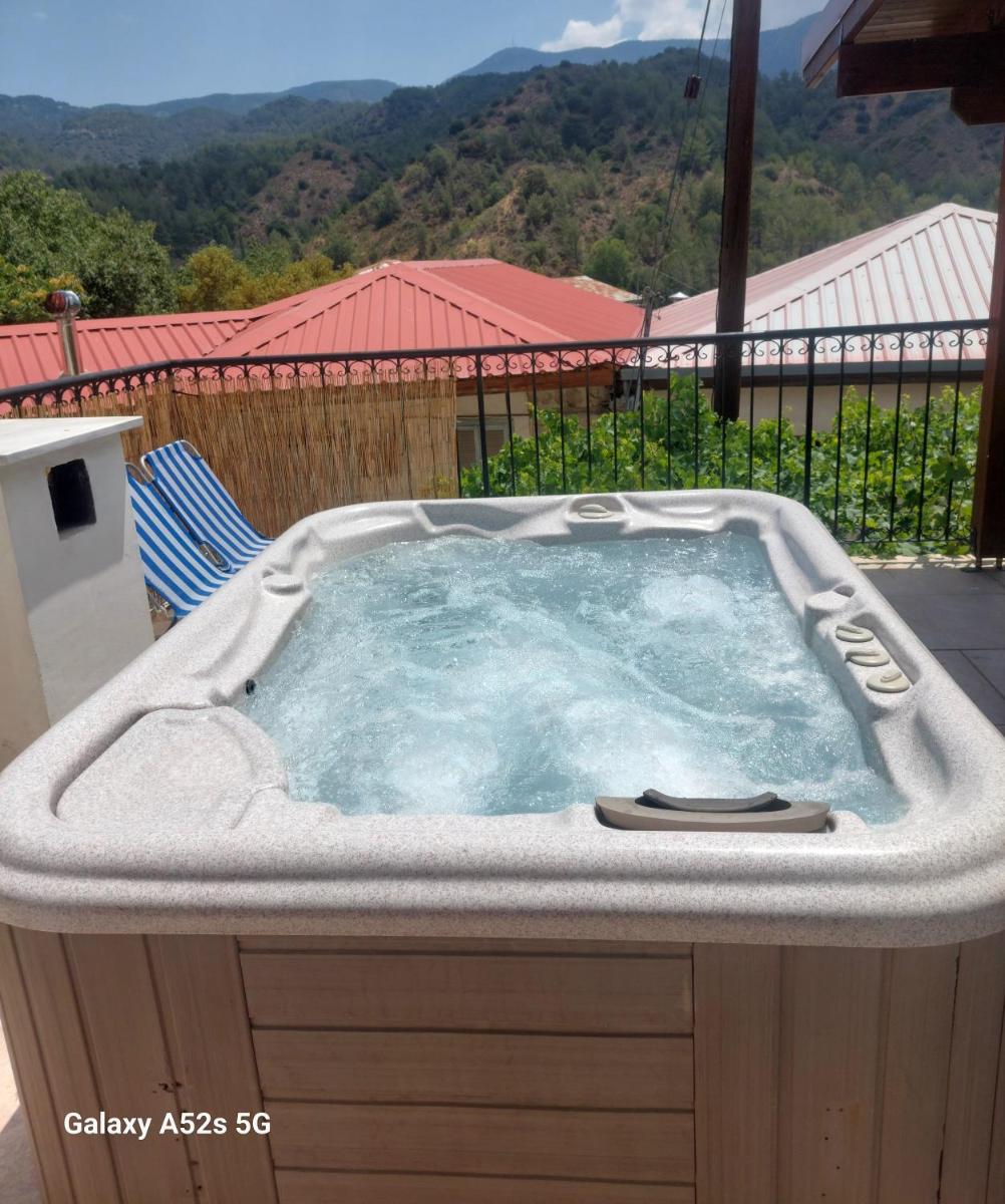 Love Holiday Suite 1 - Housity