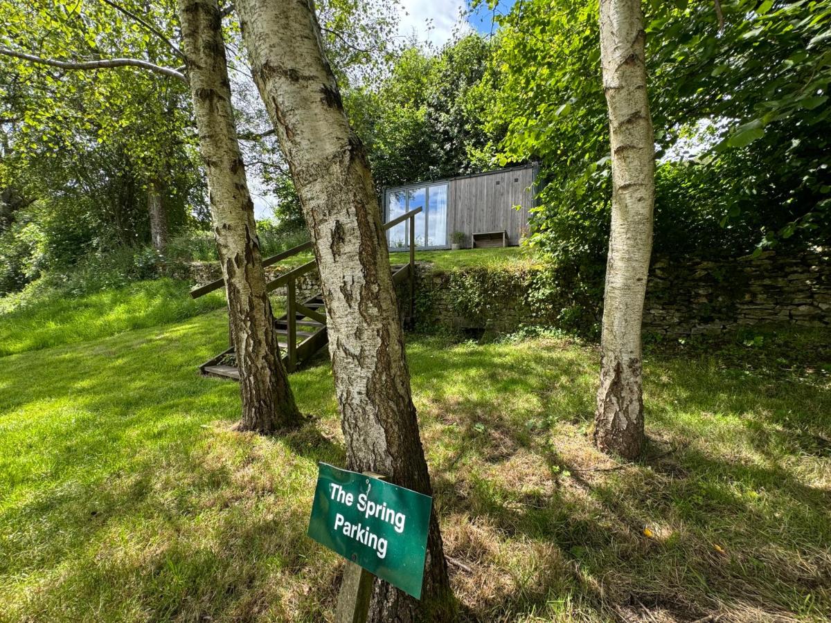 The Spring Slad Valley Cotswolds - Housity