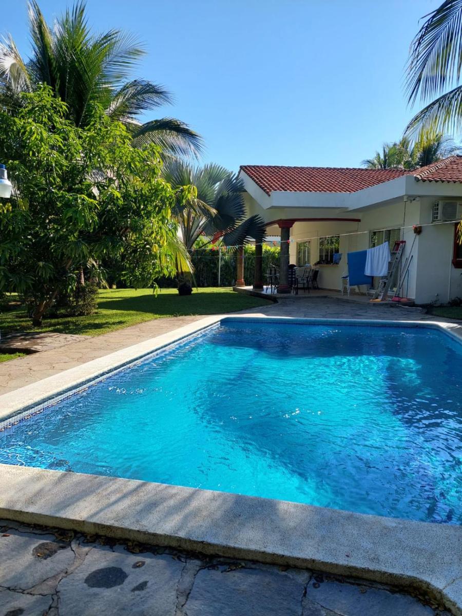 casa de playa en residencial las veraneras - Housity