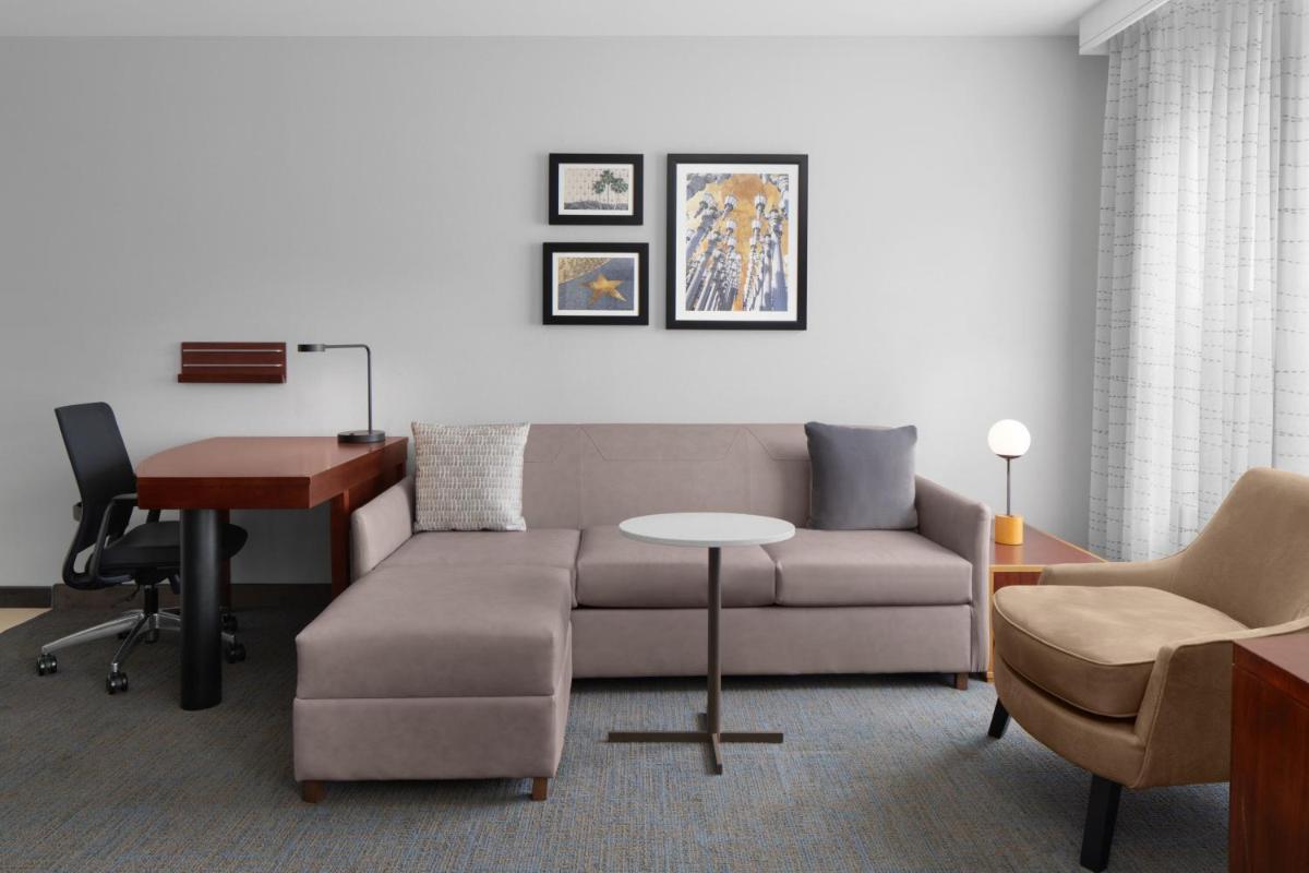 Residence Inn Los Angeles Burbank/Downtown - Housity