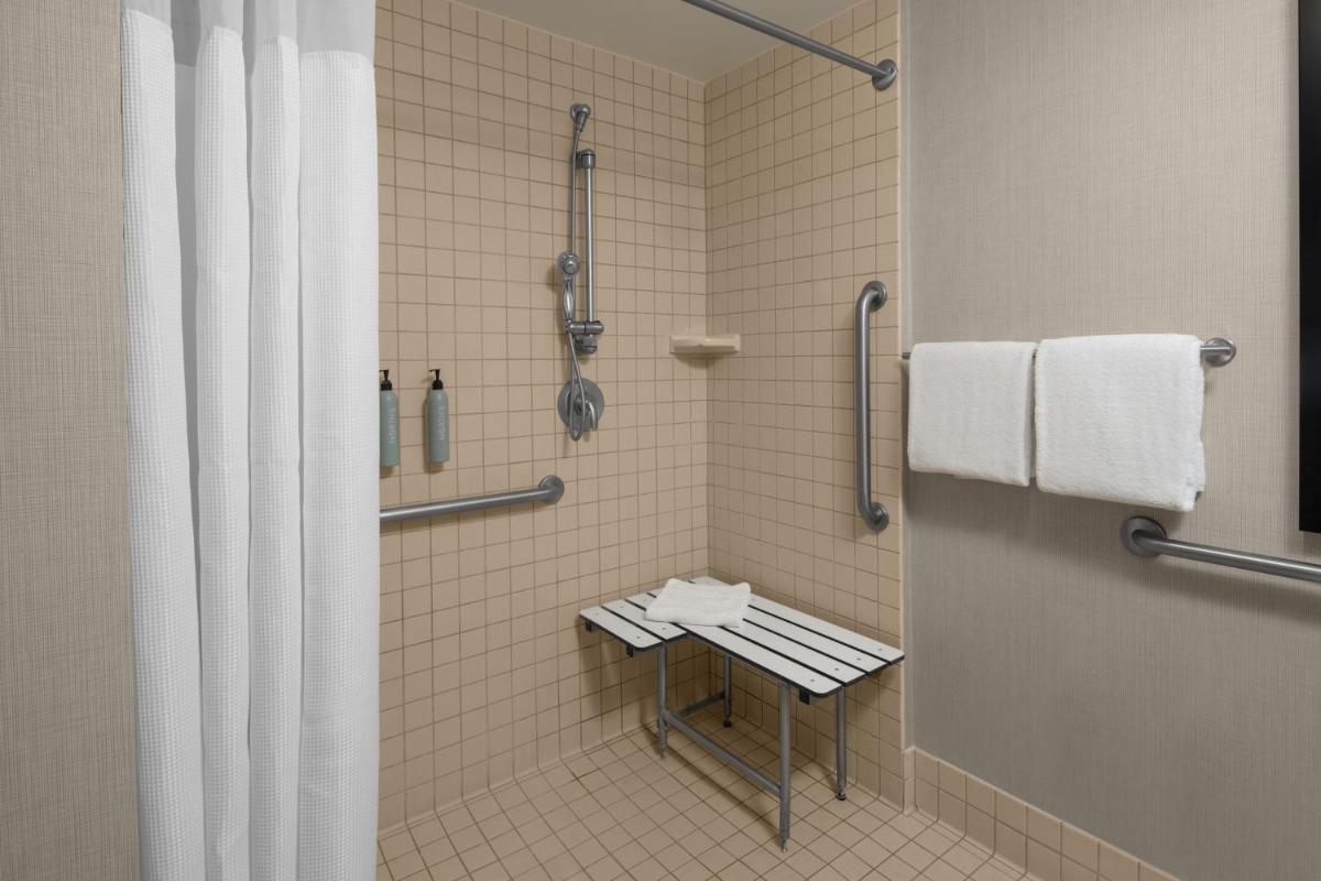 Residence Inn Los Angeles Burbank/Downtown - Housity