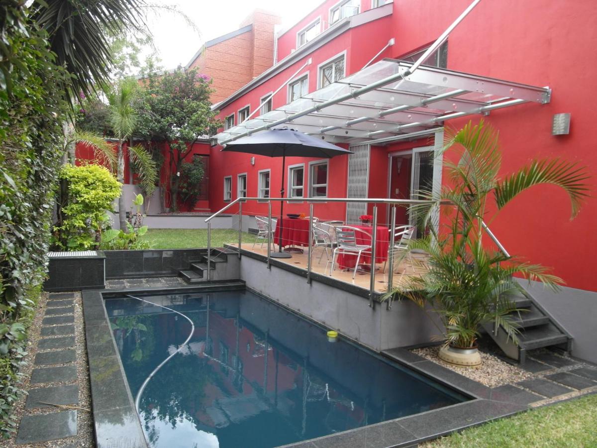 Red Square Home - Housity