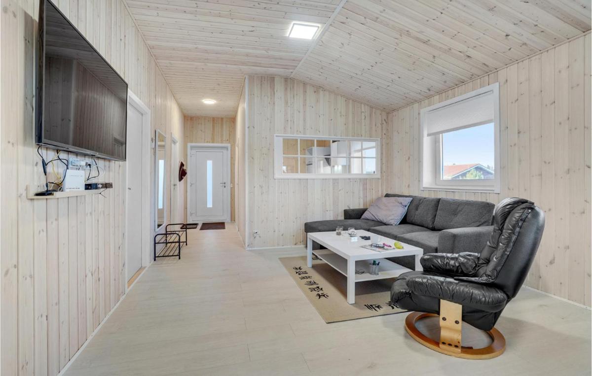 2 Bedroom Lovely Home In Skjern - Housity
