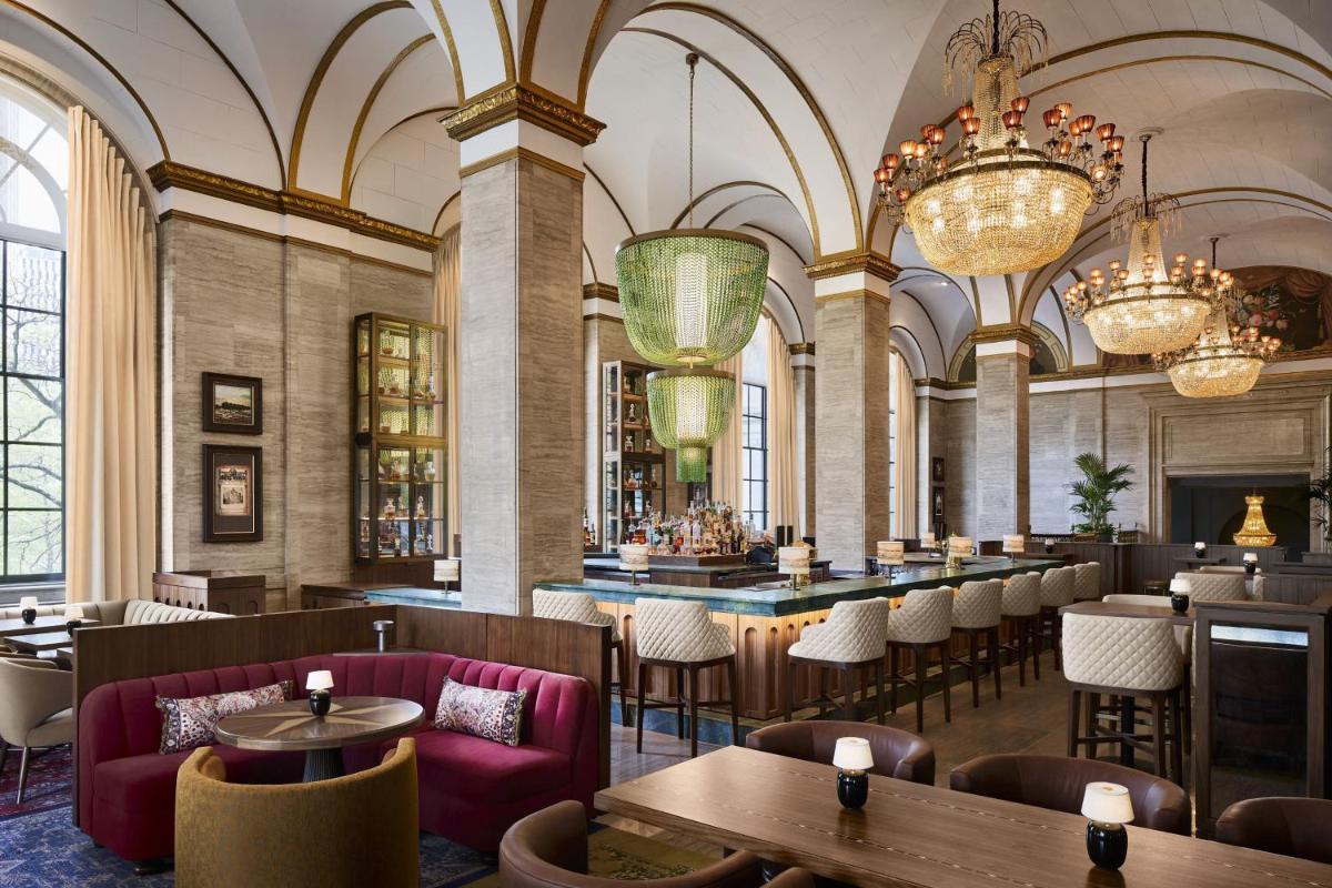 Hotel Cleveland Autograph Collection - Housity