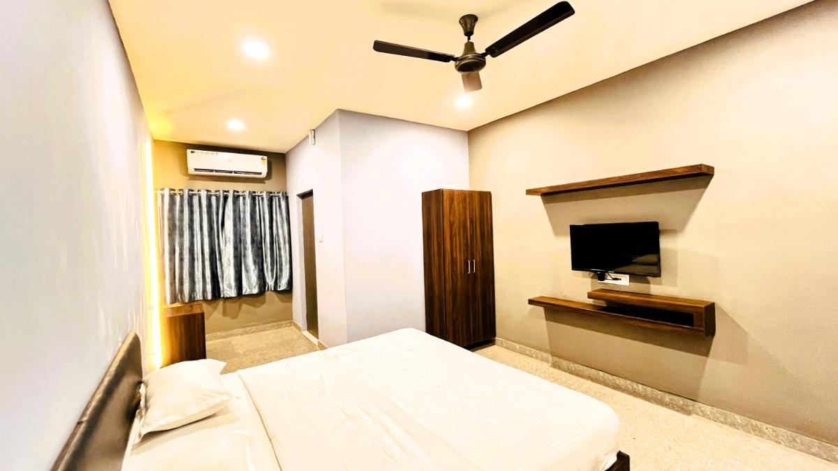 Hotel Kutch Palace - Housity