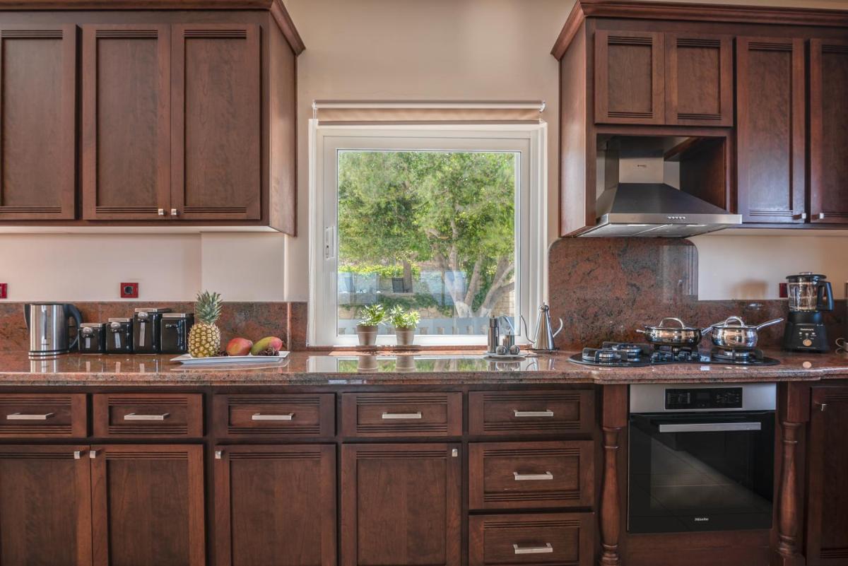 Michael's Villa - Housity