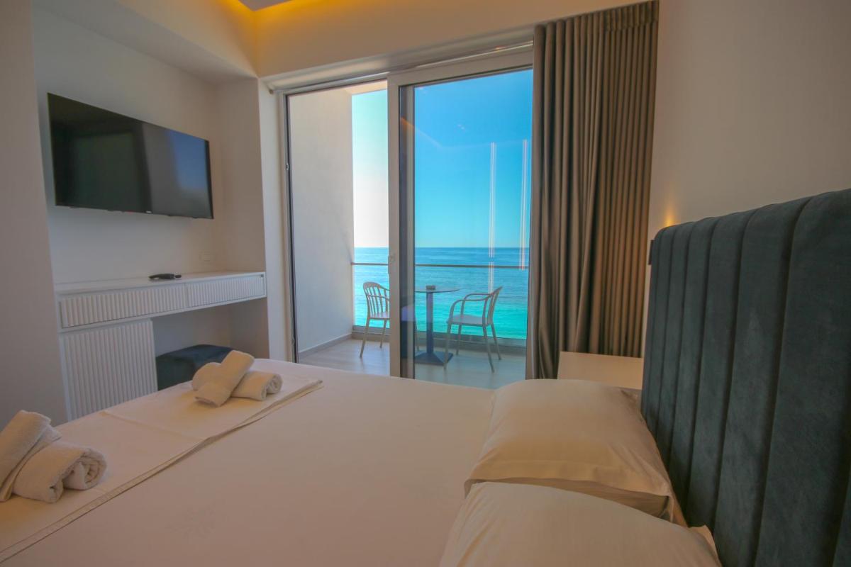 Emily’s Hotel - Housity