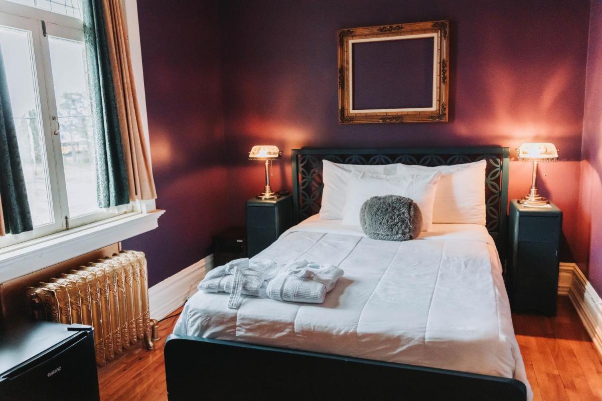 Manoir Des Curiosits - Housity