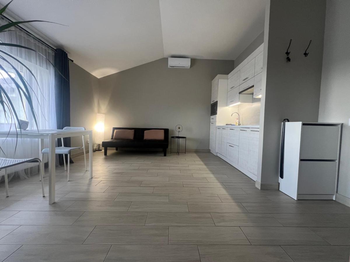 Kalinova Sloboda Apartment - Housity