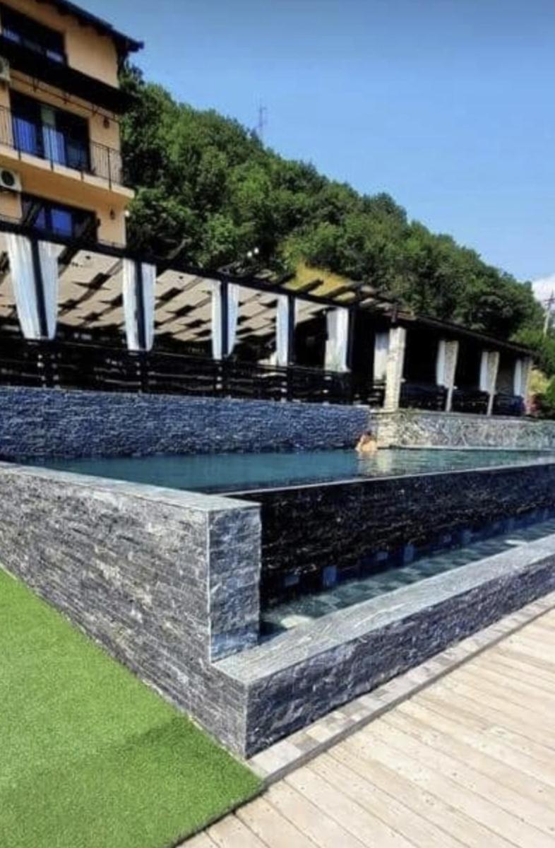 Casa Aless Eselnita Adults Only 14 plus - Housity