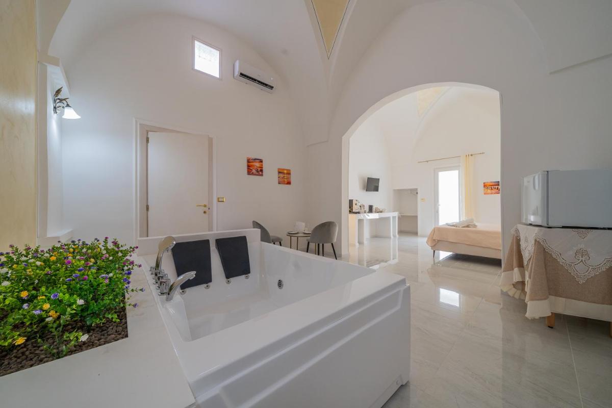 Le corti di Elena Martina - Housity