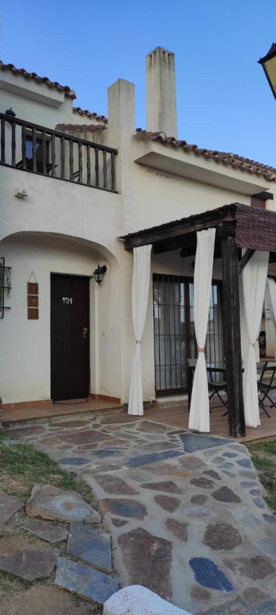 Casa rural La Abuela - Housity