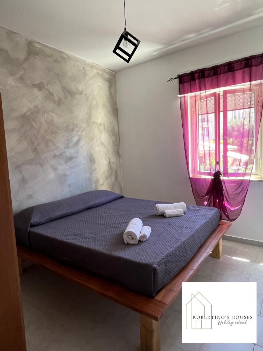 Robertino's Houses - Housity