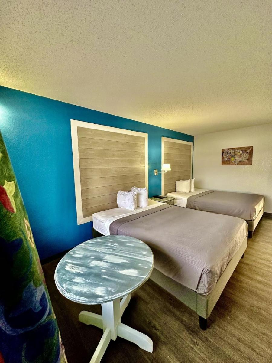 Ozark Inn and Suites - Housity