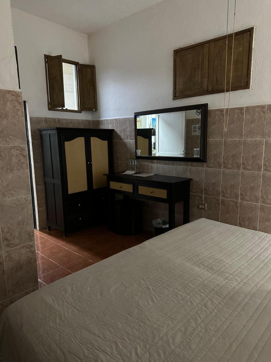Hotel del Sol - Housity