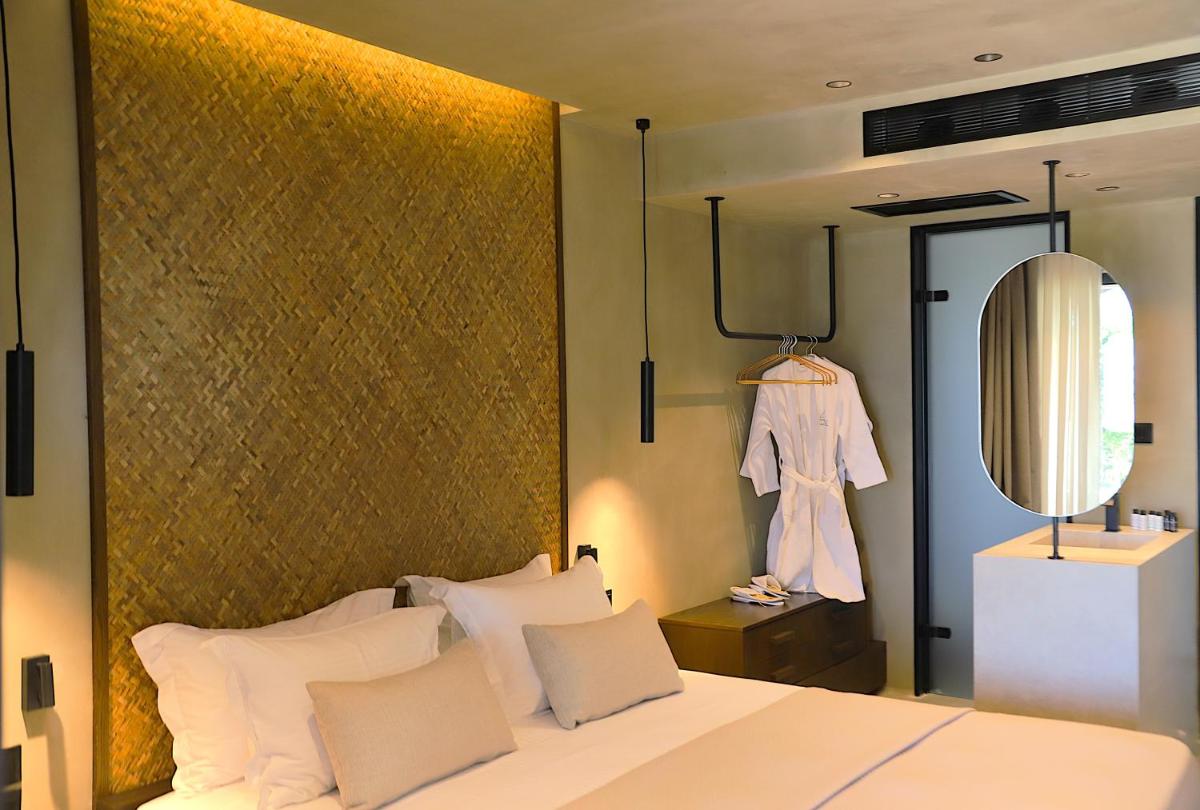 Villa Faros small hotel & restaurant - Housity