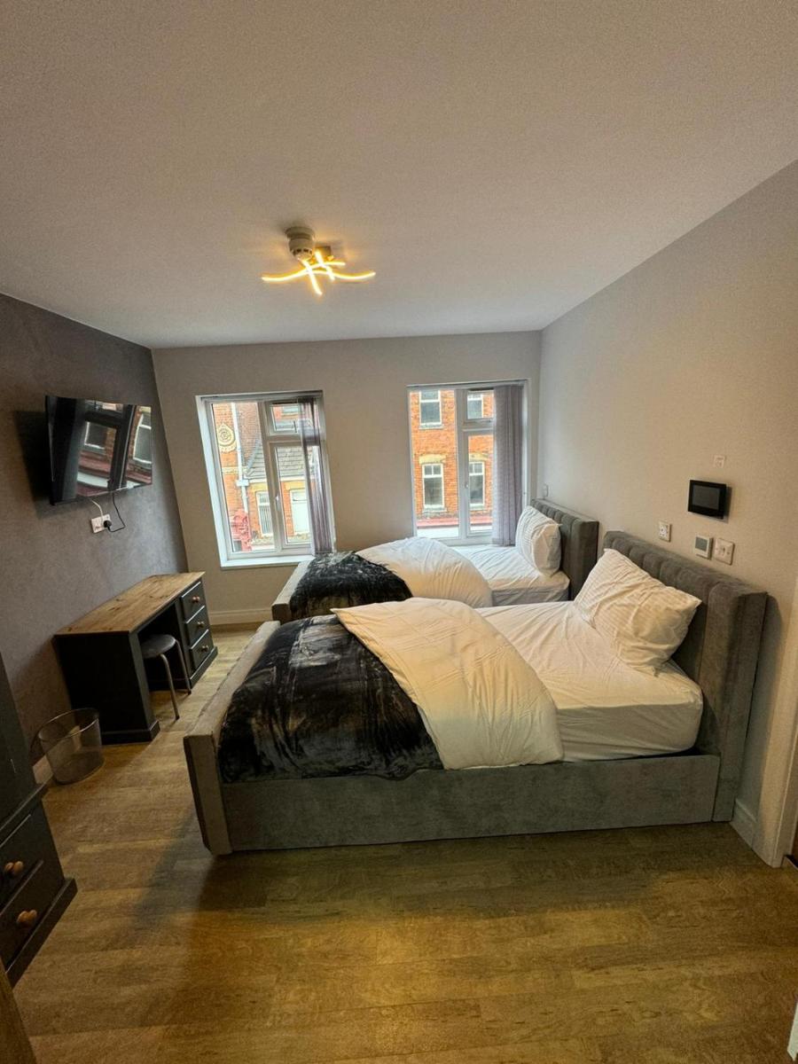 Heart of Hull Hotel - Housity