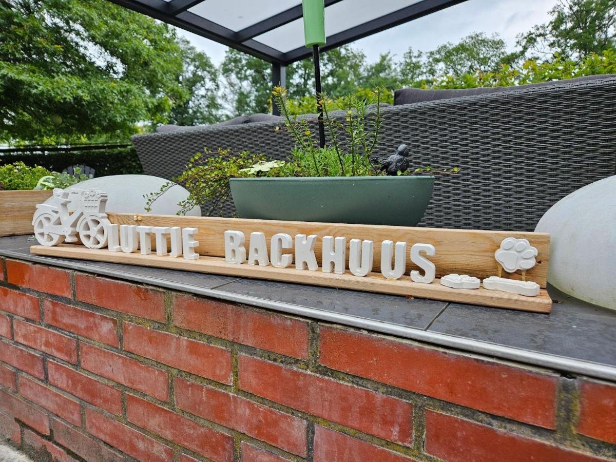 Kleines Ferienhaus Luettje Backhuus 35516 - Housity
