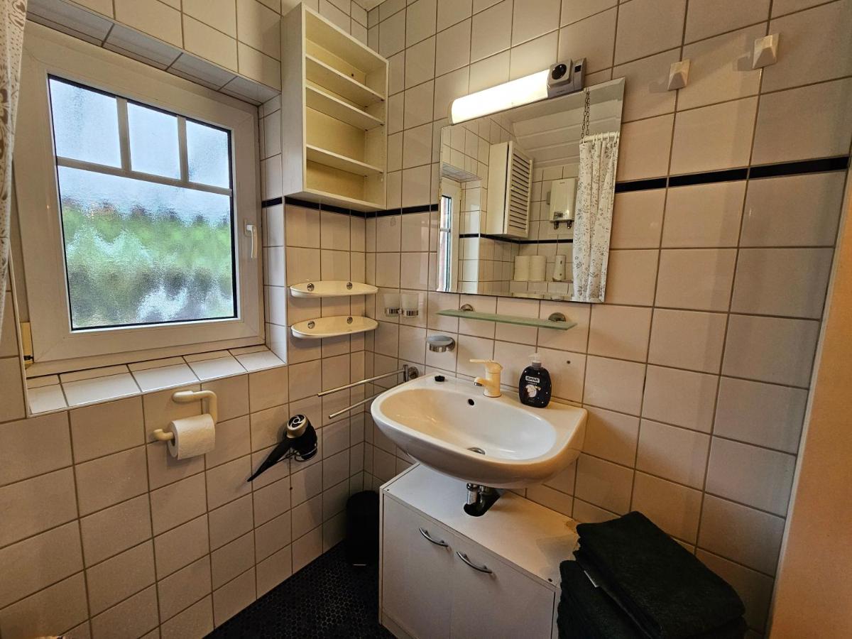 Kleines Ferienhaus Luettje Backhuus 35516 - Hizvo