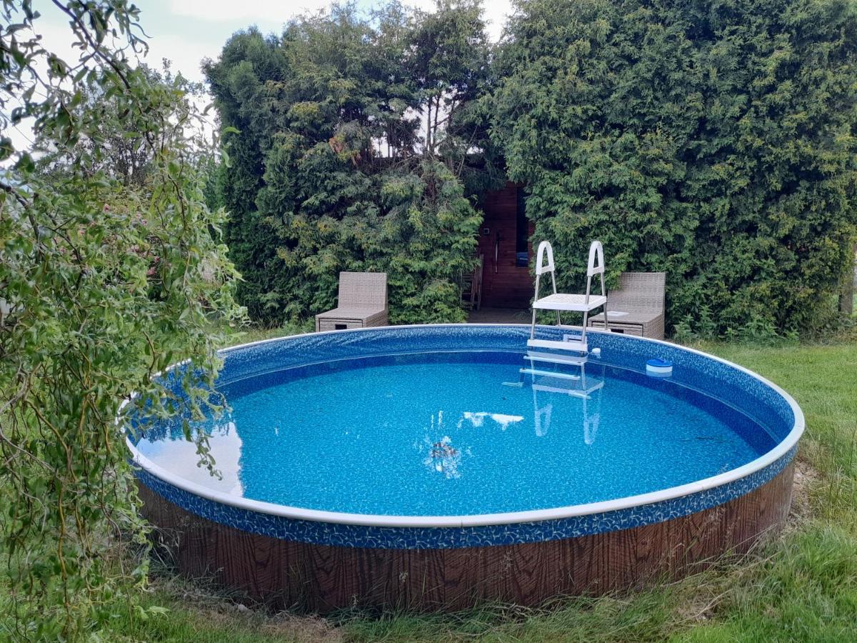 Glamping na samotě u lesa - Housity