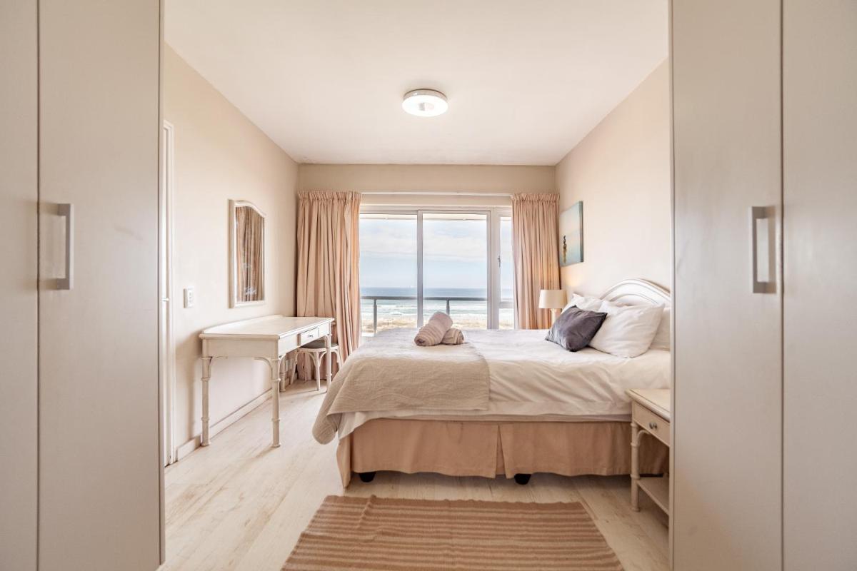 Luxury Private Beachfront 2 bedroom Dolphin Apartment, Blouberg, Cape Town - Housity