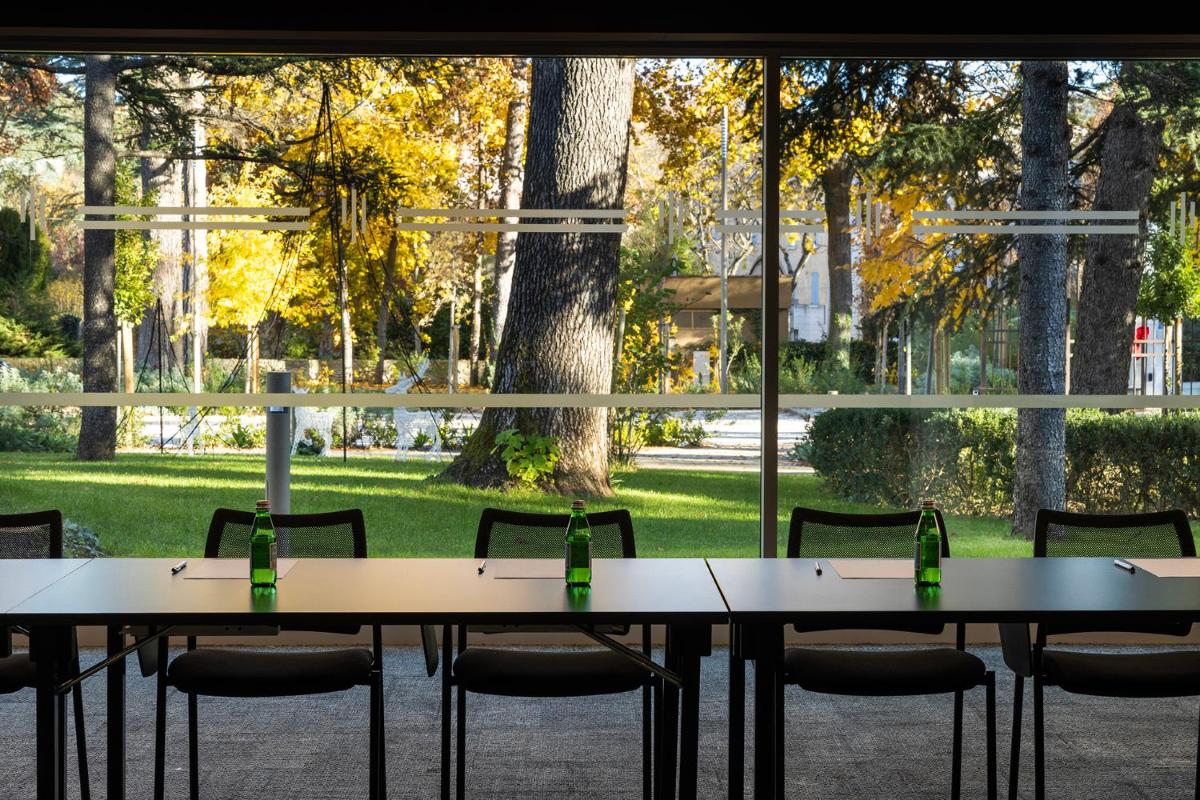 Jardin de l'établissement Hôtel Spa Restaurant Villa Castellane