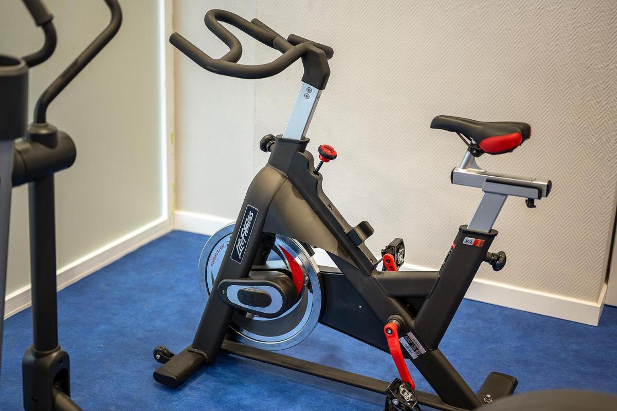 Gimnasio o instalaciones de fitness de Hotel Playas de Guardamar
