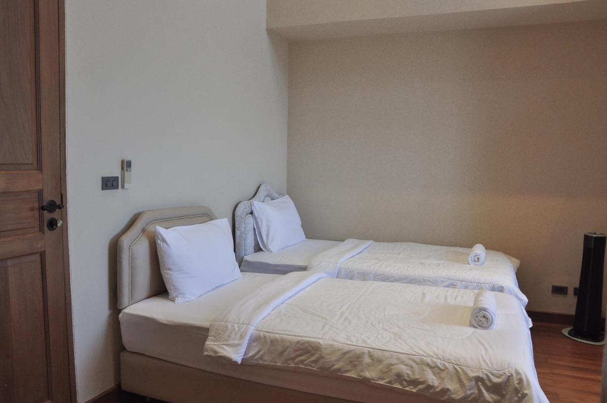 Private Pool Villa & Golf - Toscana House Khaoyai 4 Bedrooms 10 Guests - Housity