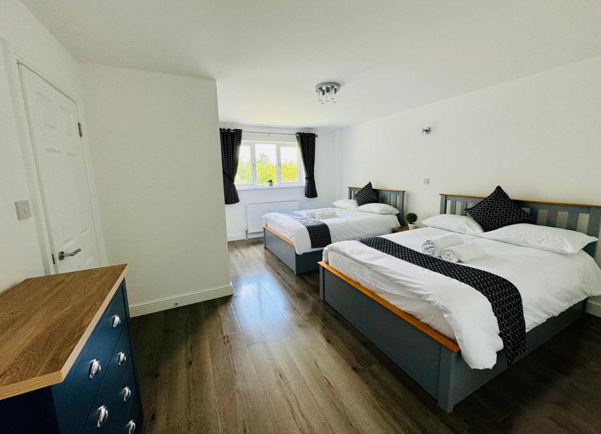 5-Bedroom Cottage, New Waltham, Grimsby - Housity