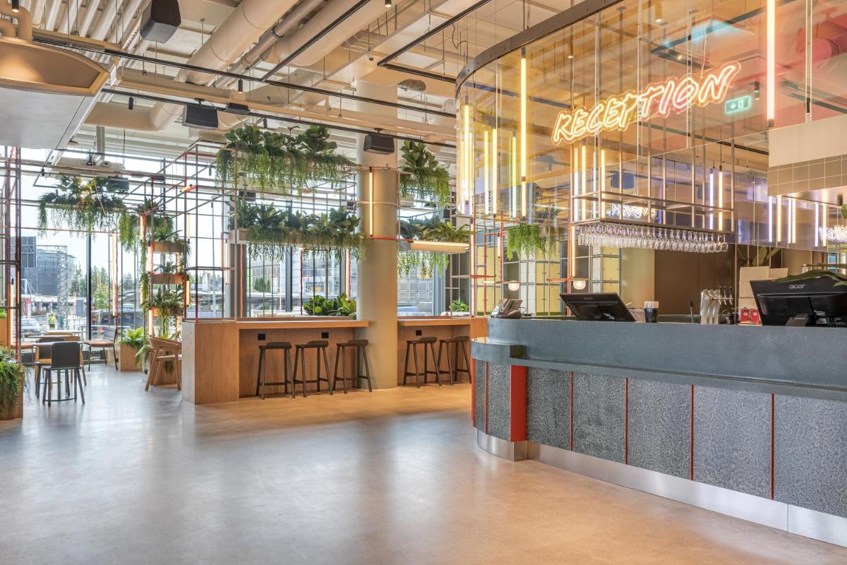 Comfort Hotel Helsinki Airport - Housity