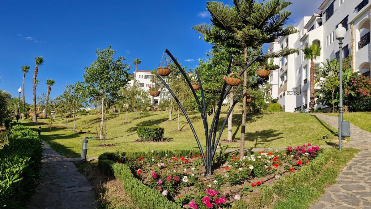 Lilac's garden - Housity