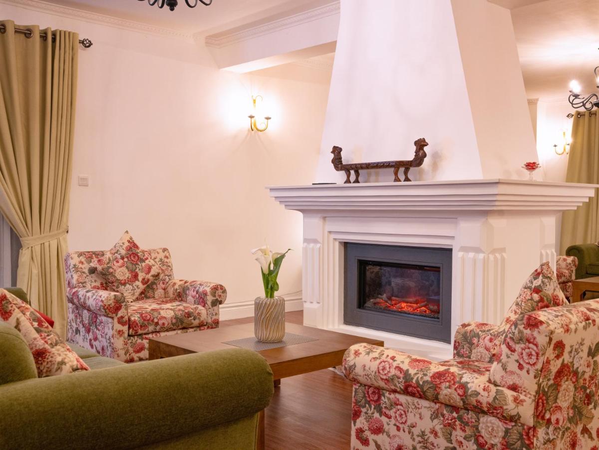 Winchester Little England - Housity