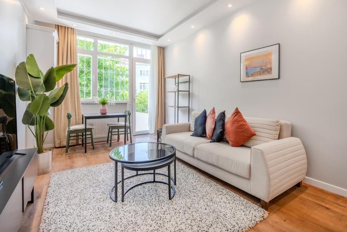 Suitetrails - House w Garden 10 min to Citys in Beyoglu