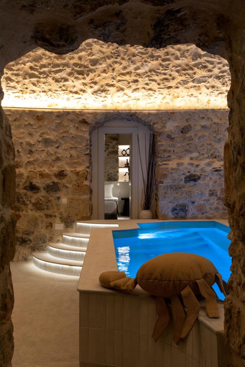 YeeOn Boutique Hotel, Gythio - Historic Hotels of Europe - Housity