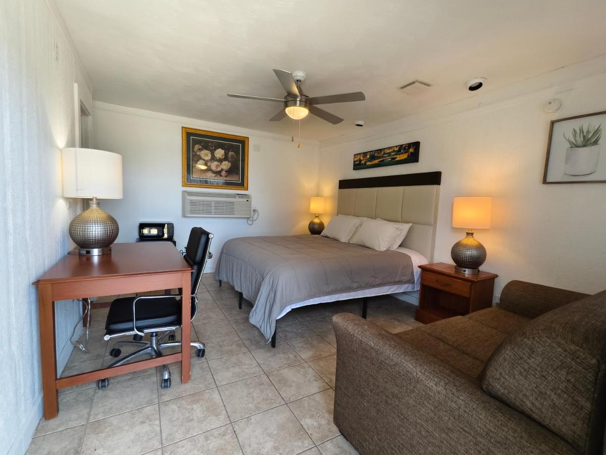 Lake Hudson Inn - Housity