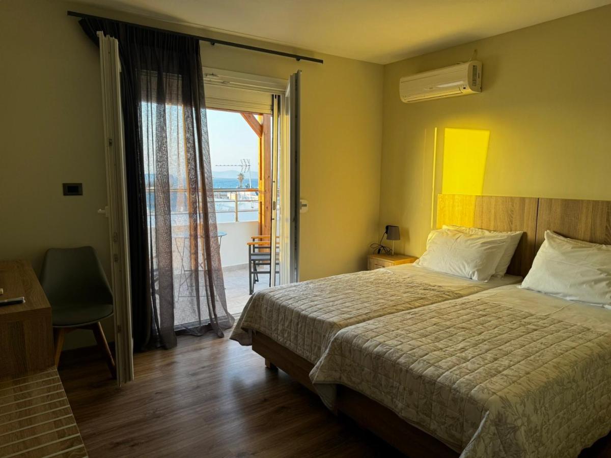 Andreas Studios - Housity