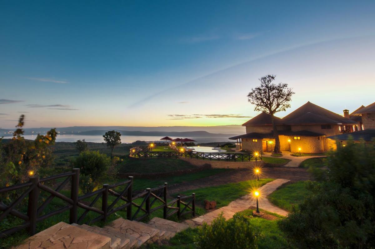 Suitetrails - Lake Nakuru Sopa Lodge