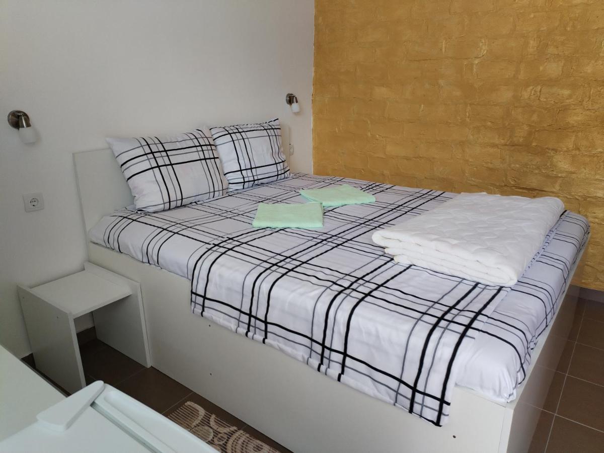 Bankers Guest House - Housity