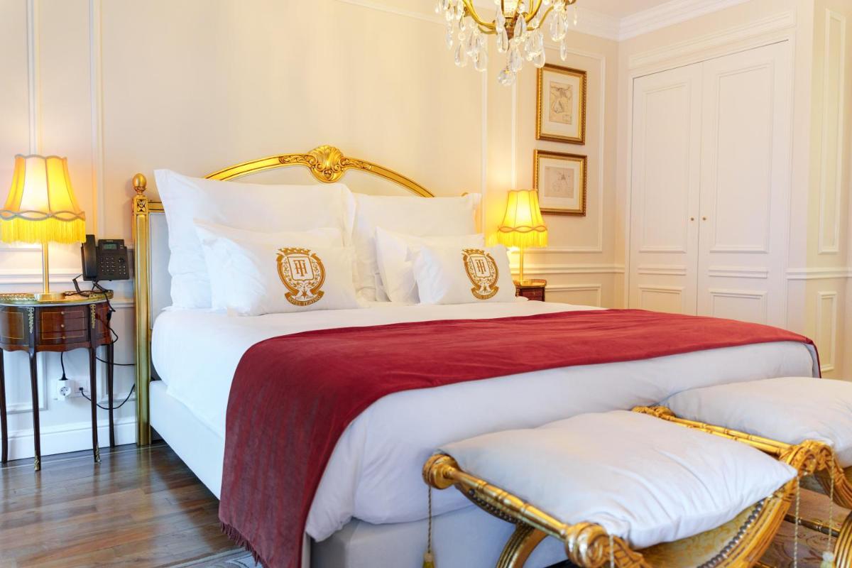 Uma cama ou camas num quarto em Boutique Hotel Teatro