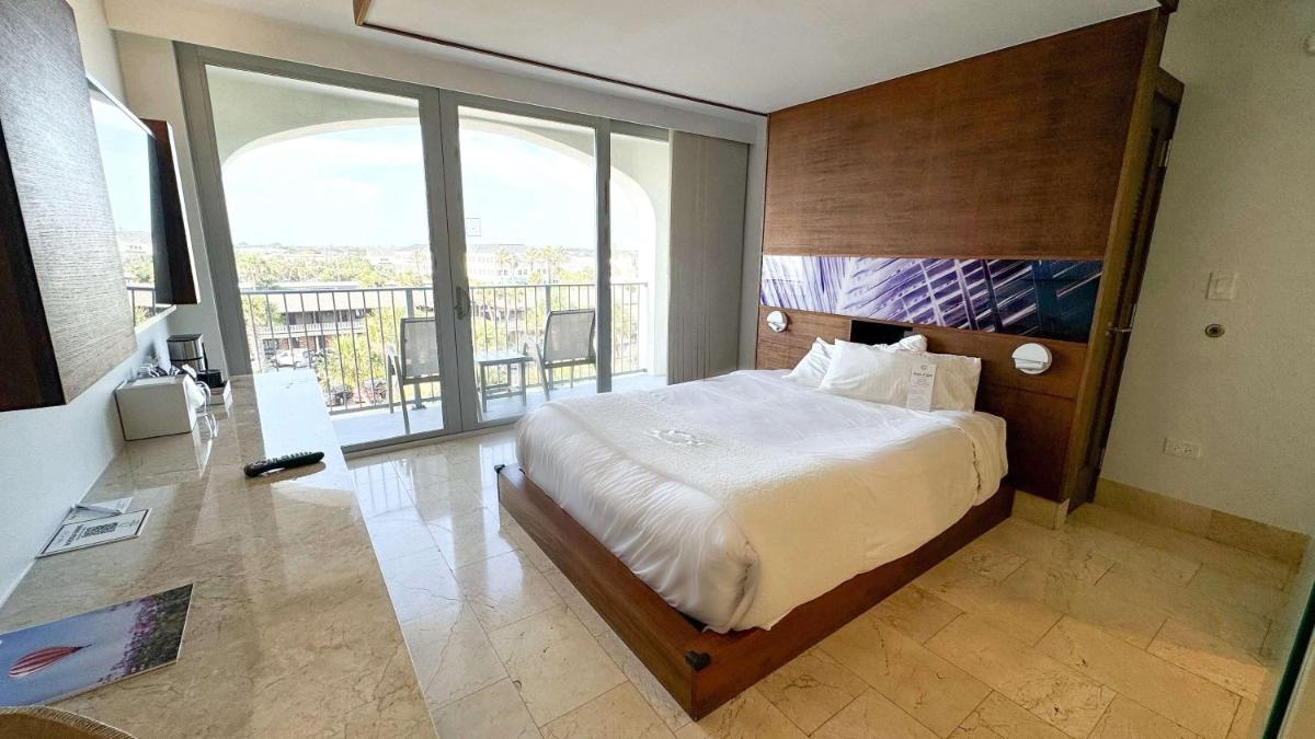 Costa d'Este Beach Resort & Spa - Housity