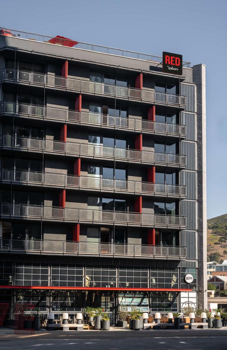 Radisson RED Hotel V&A Waterfront Cape Town - Housity
