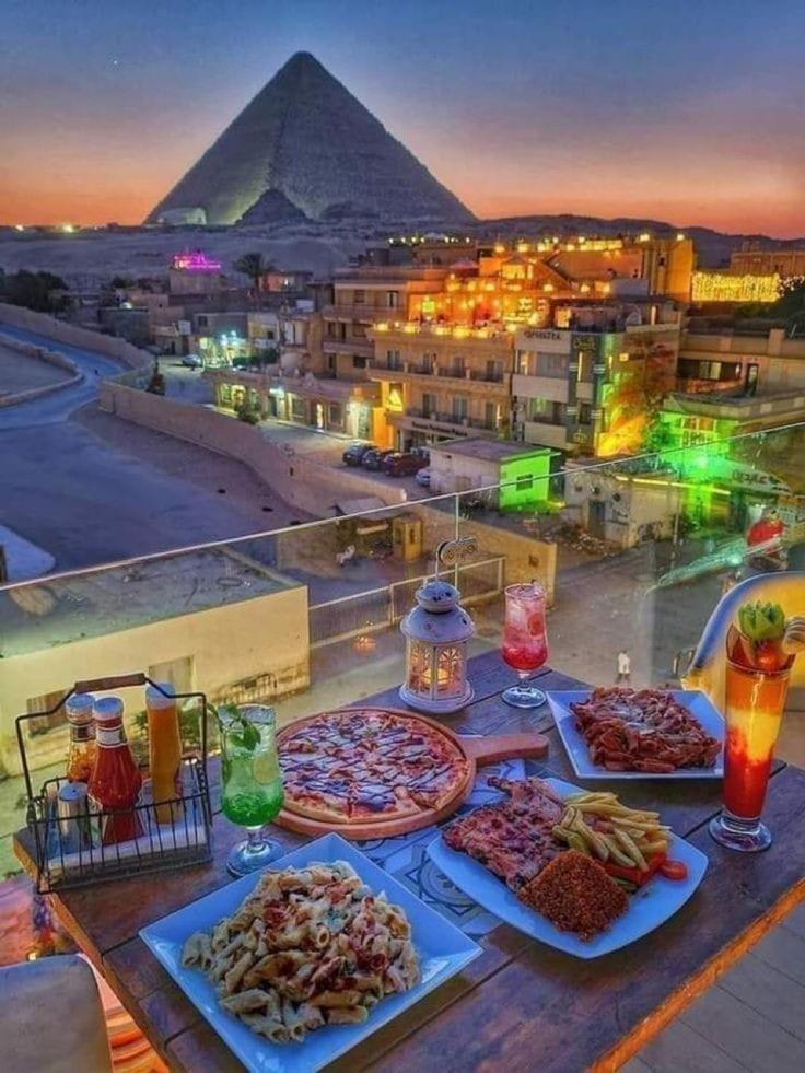 pico pyramids view - Housity