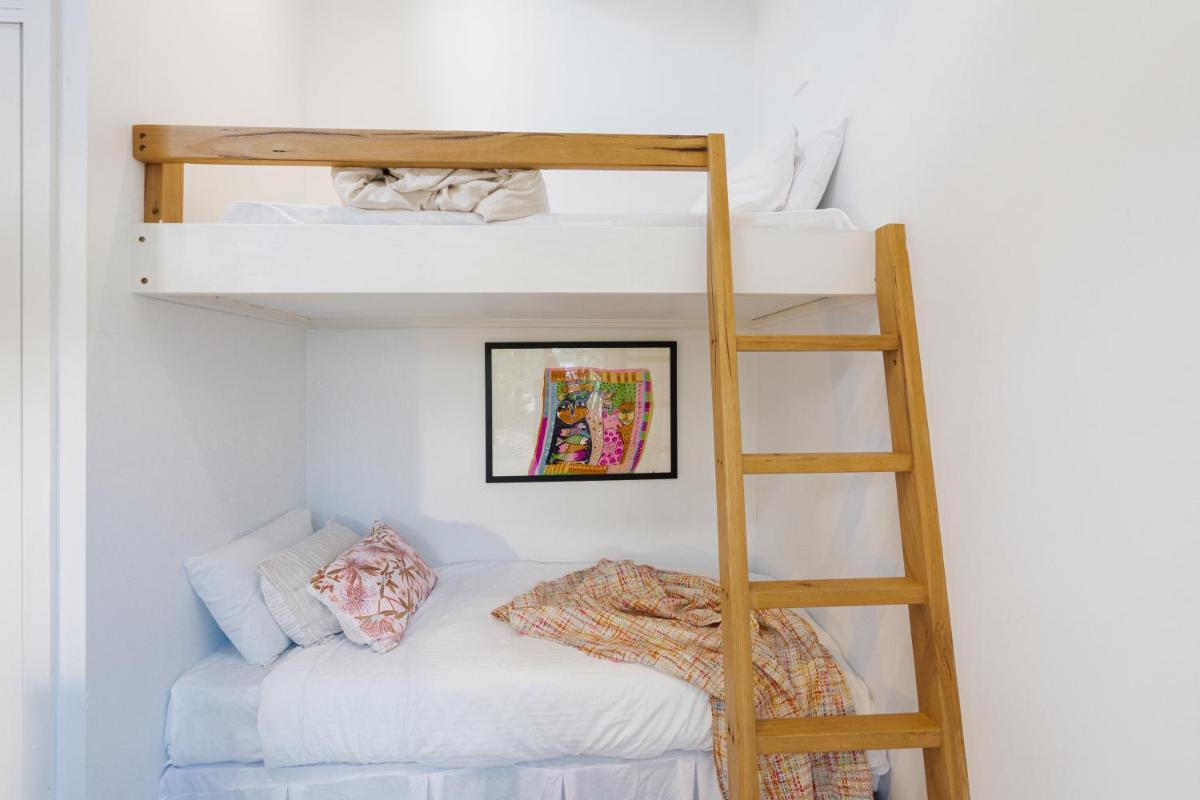 StayCentral - Fairfield Four-bedroom Home - Housity