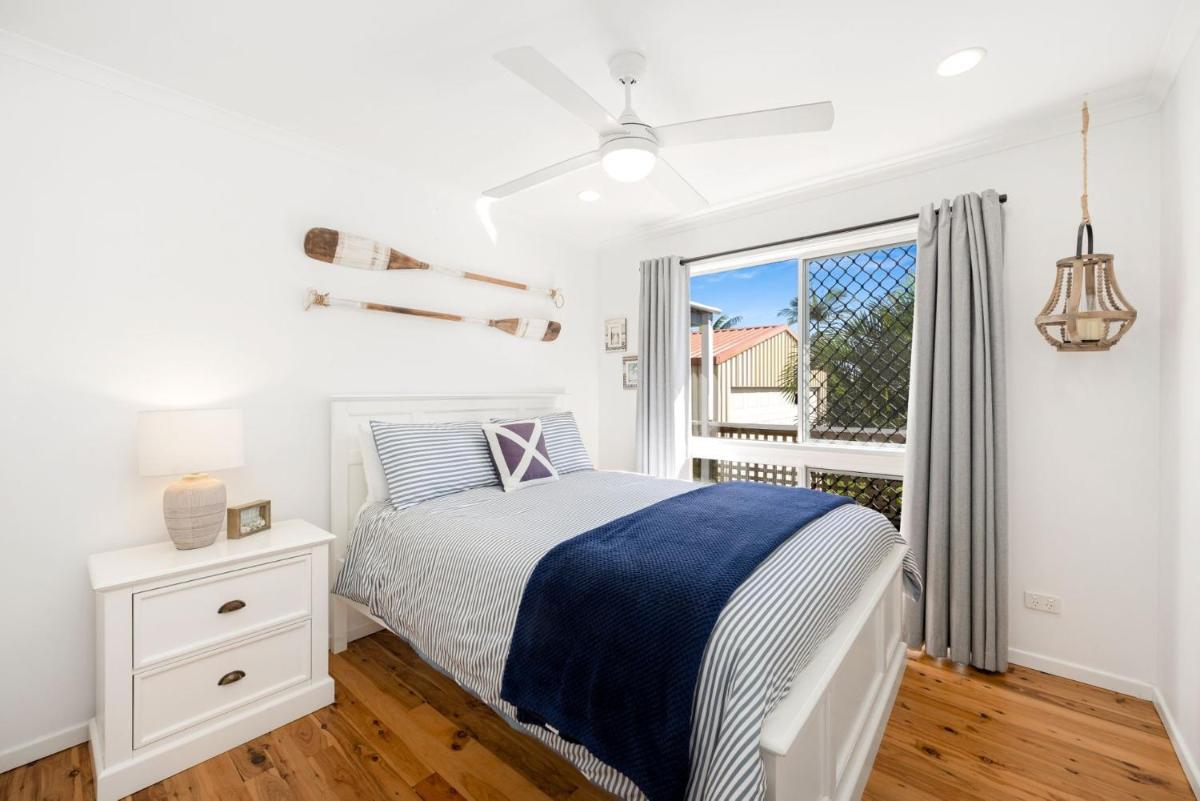 Hume Street 22 Golden Beach - Housity