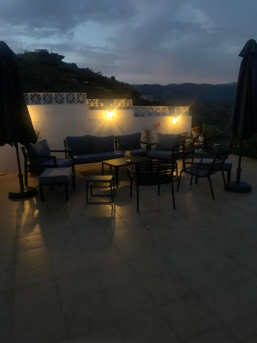 Villa Tranquila Arenas Malaga - Housity