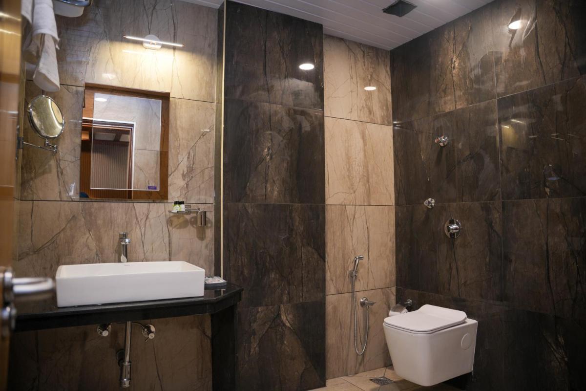 The Ontime Hotel, Bangalore - Housity