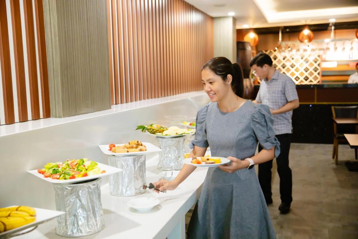 Suitetrails - Golden Dragon Hotel Sai Gon