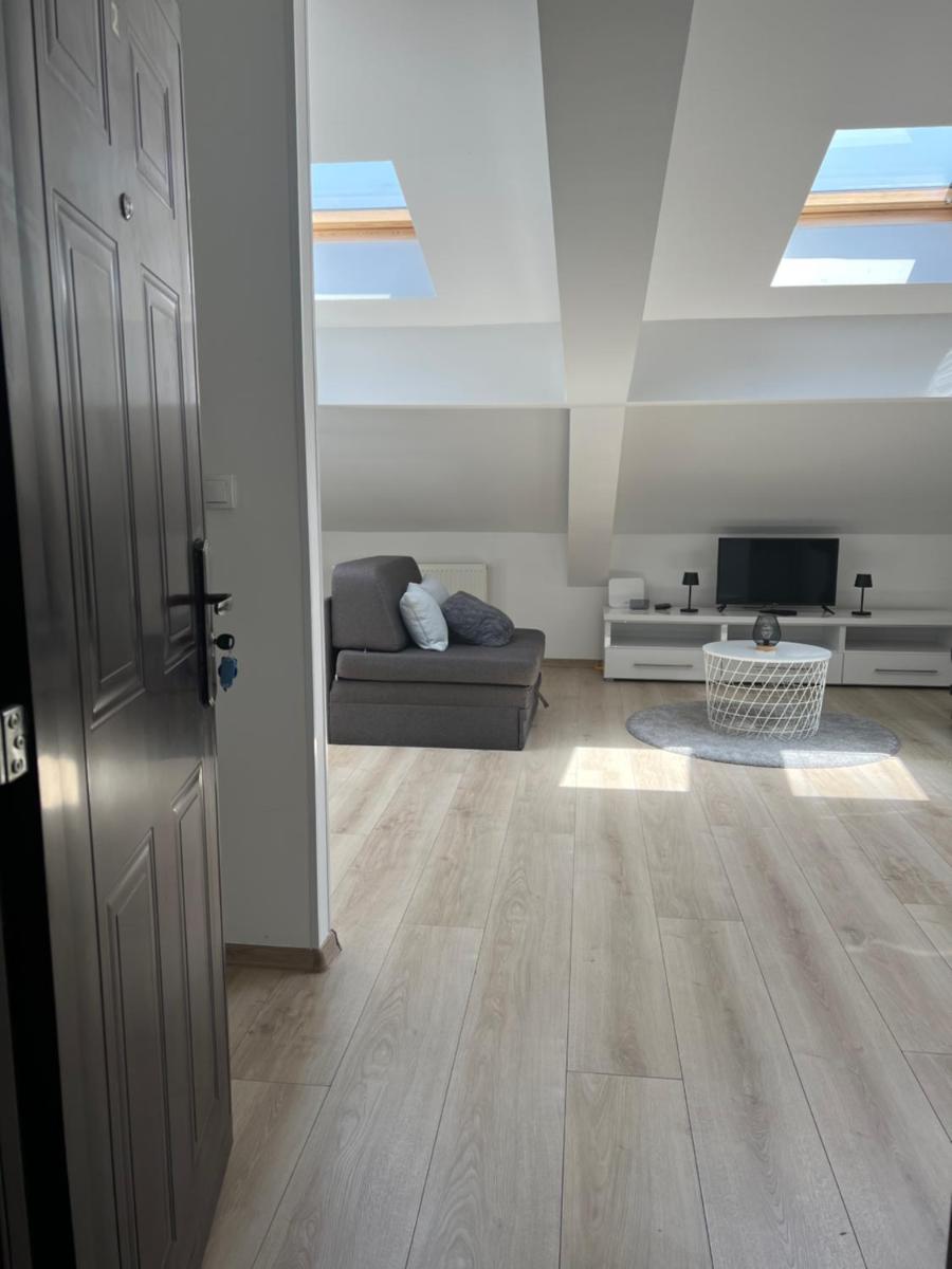 Apartment J.J - Housity